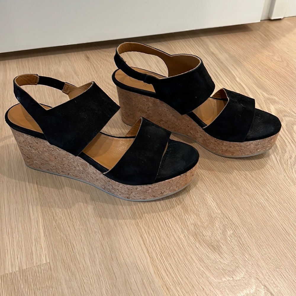 Coclico Black Suede Massy Wedge size 8.5